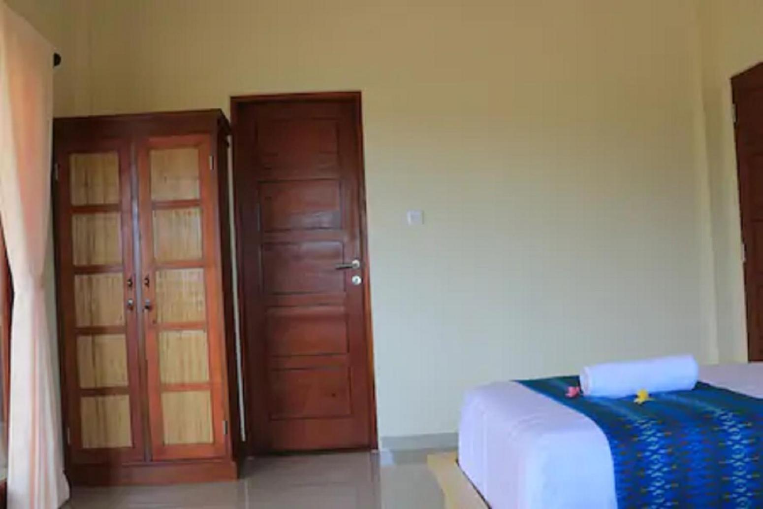 Jaya Villa Amed Zimmer foto